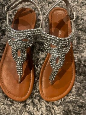 Silver Girl’s Sandal’s sz 1
